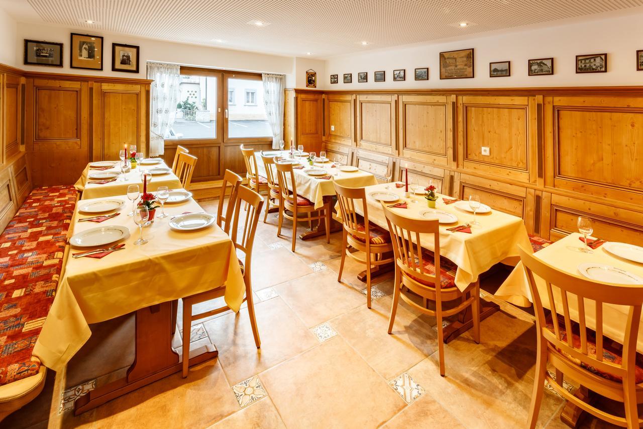 Hotel Spitzenpfeil Michelau in Oberfranken ภายนอก รูปภาพ