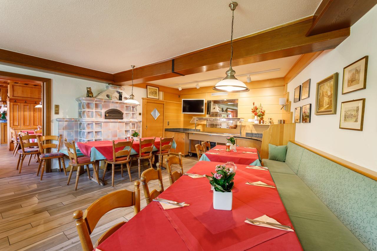 Hotel Spitzenpfeil Michelau in Oberfranken ภายนอก รูปภาพ