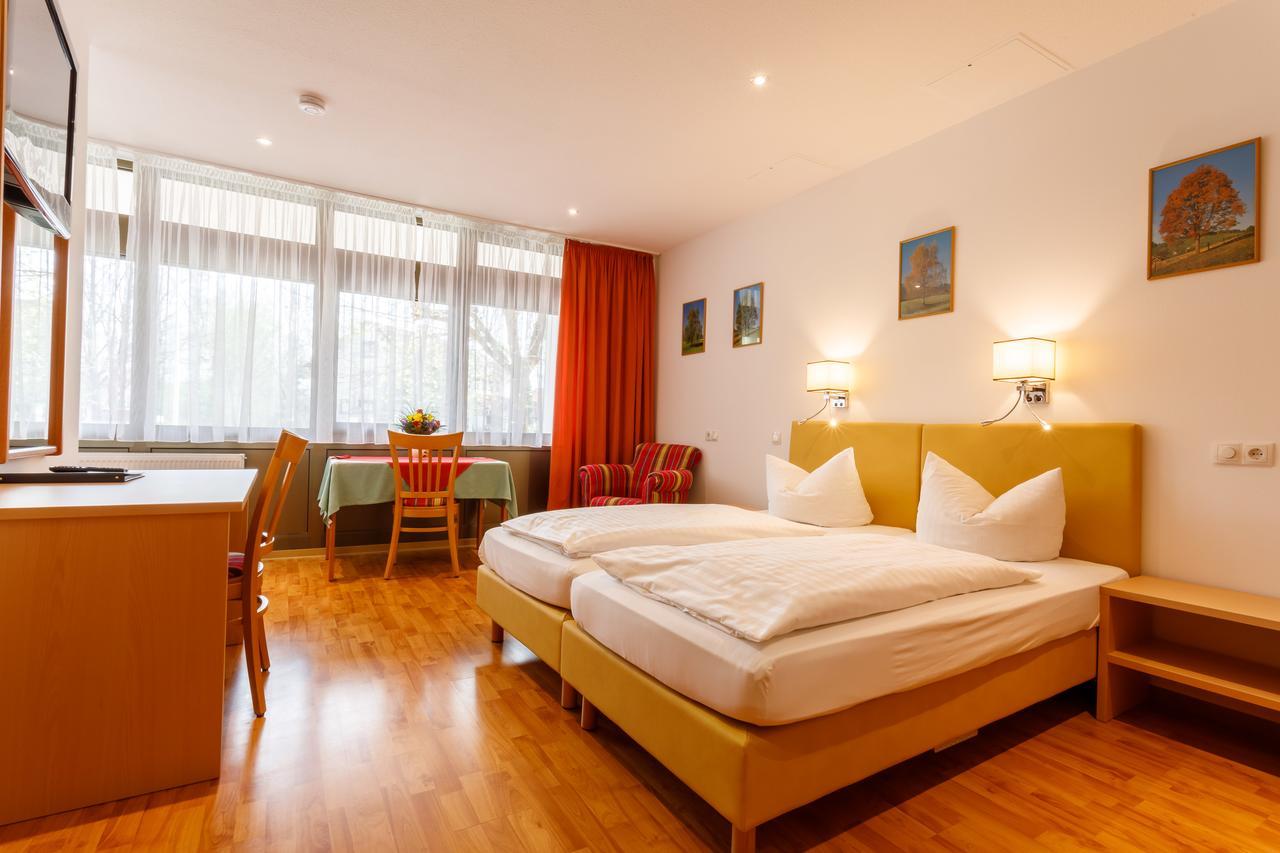 Hotel Spitzenpfeil Michelau in Oberfranken ภายนอก รูปภาพ