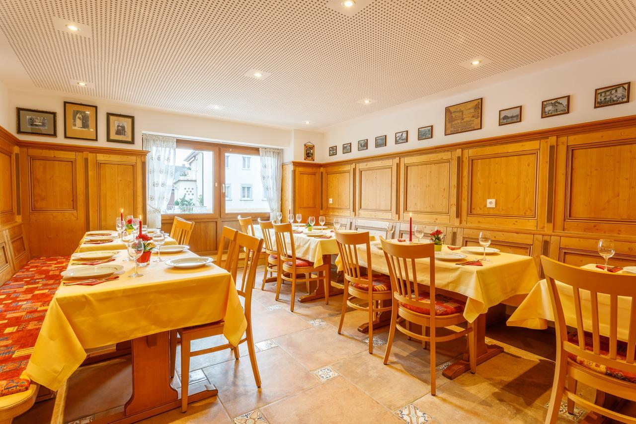 Hotel Spitzenpfeil Michelau in Oberfranken ภายนอก รูปภาพ